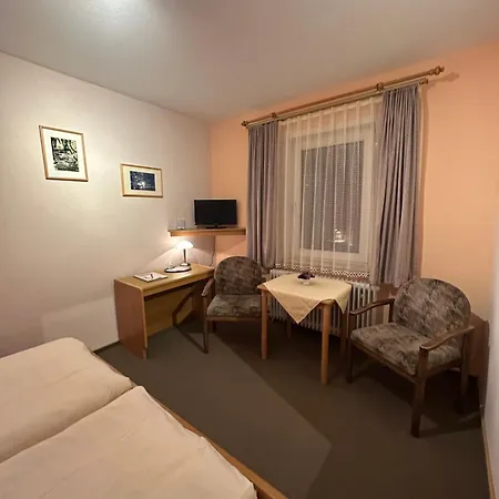 Отель Berliner Hof *