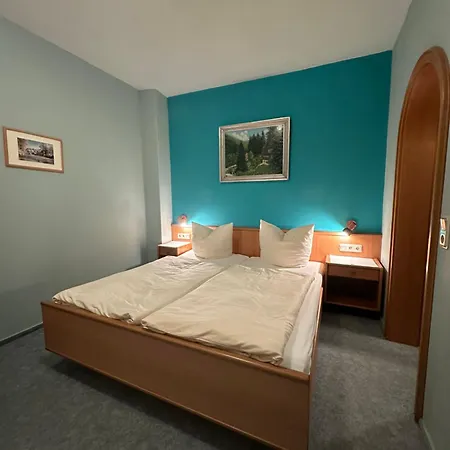 Berliner Hof Hotel *